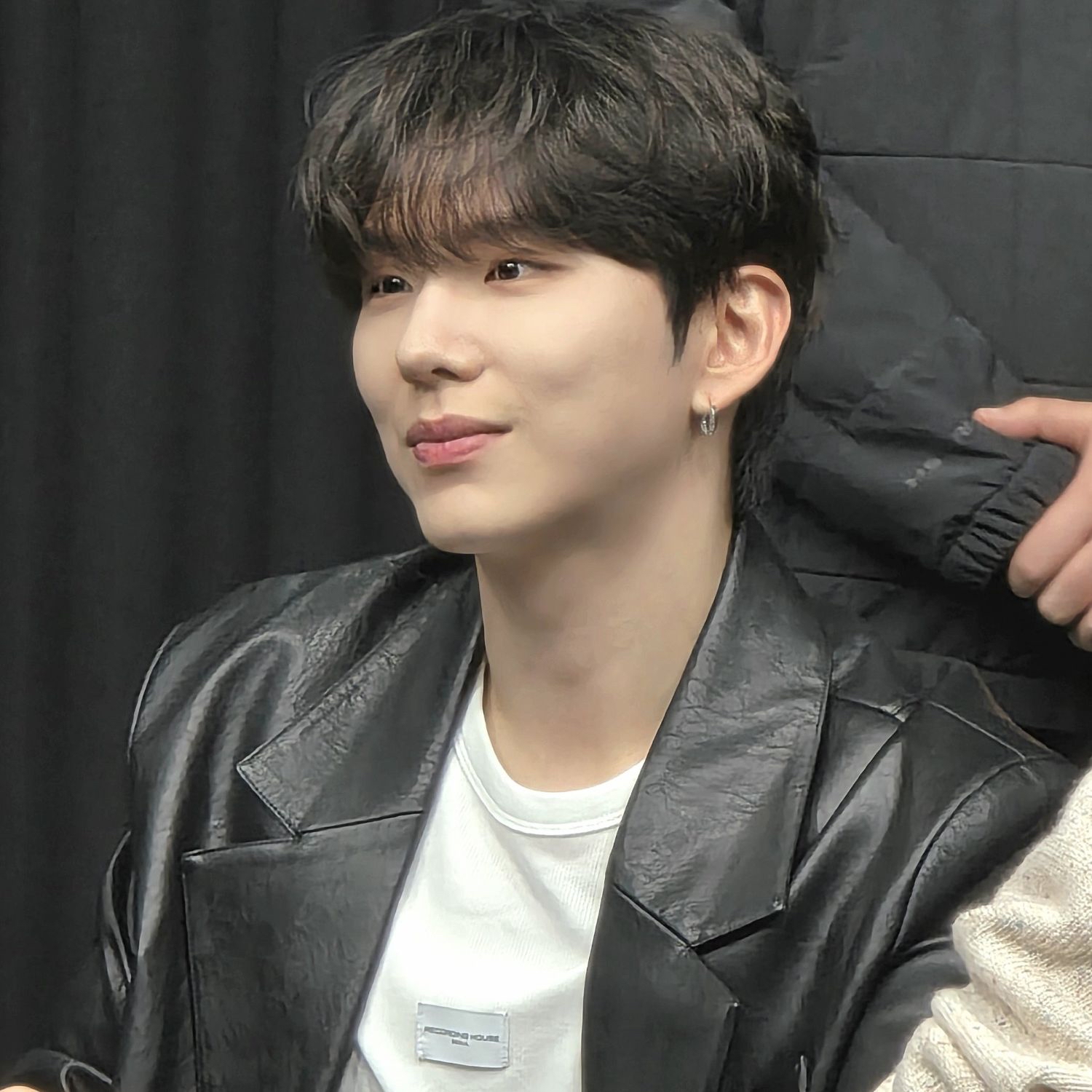 A moment captured by Kihyun (MONSTA X)'s fan