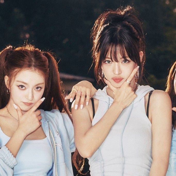 A moment captured by fromis (9)'s fan