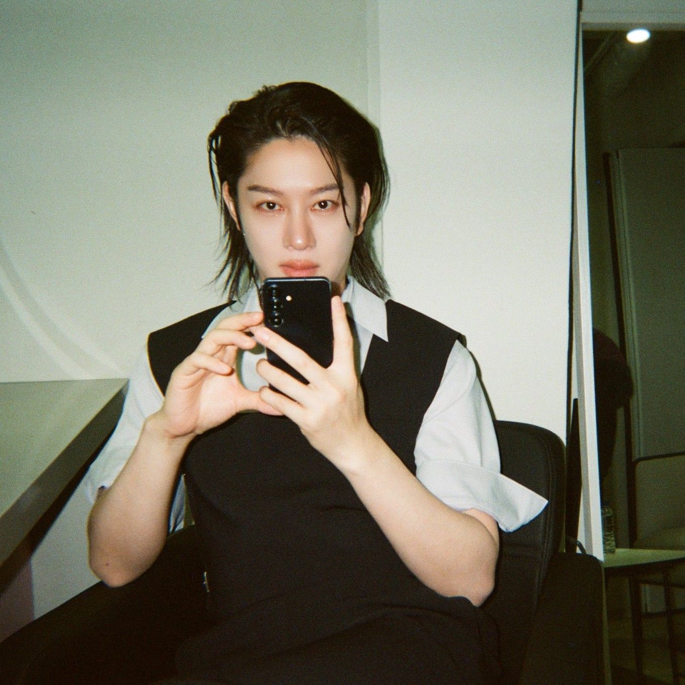 Latest photo of Heechul (Super Junior)
