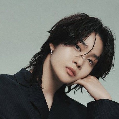 Latest photo of Bae Jinyoung