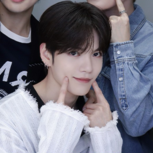 A moment captured by Gyehyeon (VERIVERY)'s fan