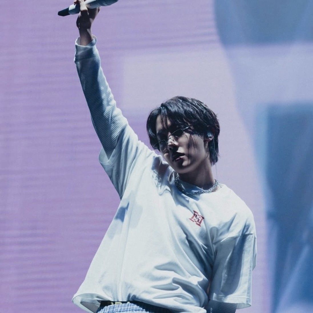 J-hope (防彈少年團)的最新活動照片