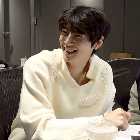 Recent activity shot of Eunwoo (ASTRO)