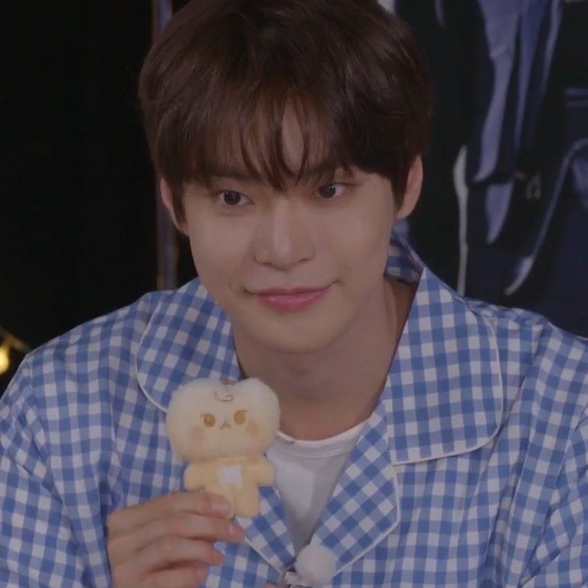 A moment captured by Doyoung (NCT 127)'s fan