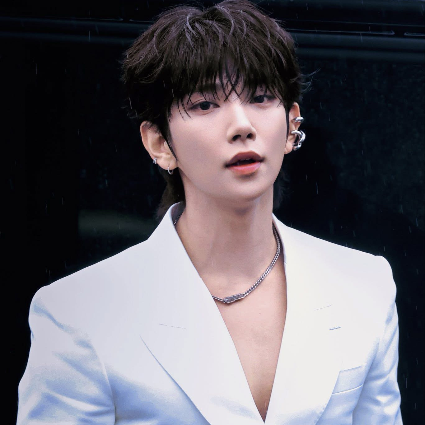 Behind-the-scenes cut of Joshua (SEVENTEEN)