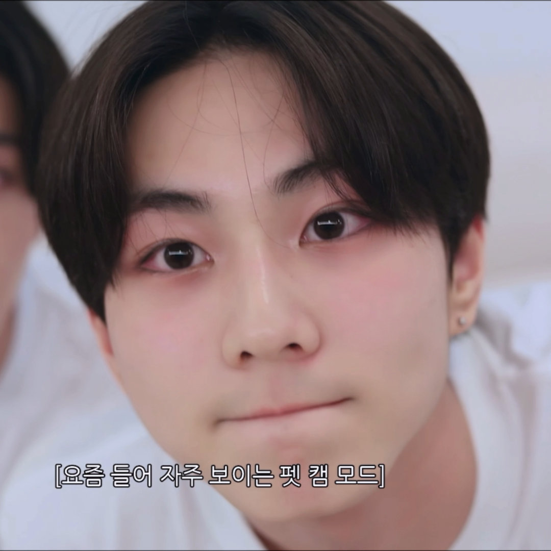 Behind-the-scenes cut of Jungwon (ENHYPEN)