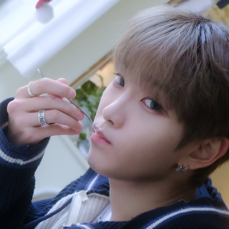 峻赫 (n.SSign)的最新活动照片