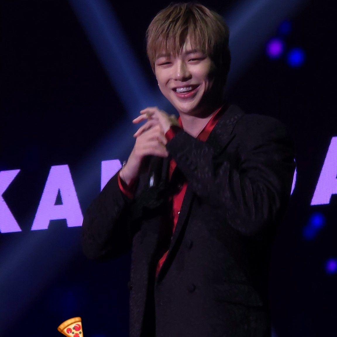 Behind-the-scenes cut of Kang Daniel
