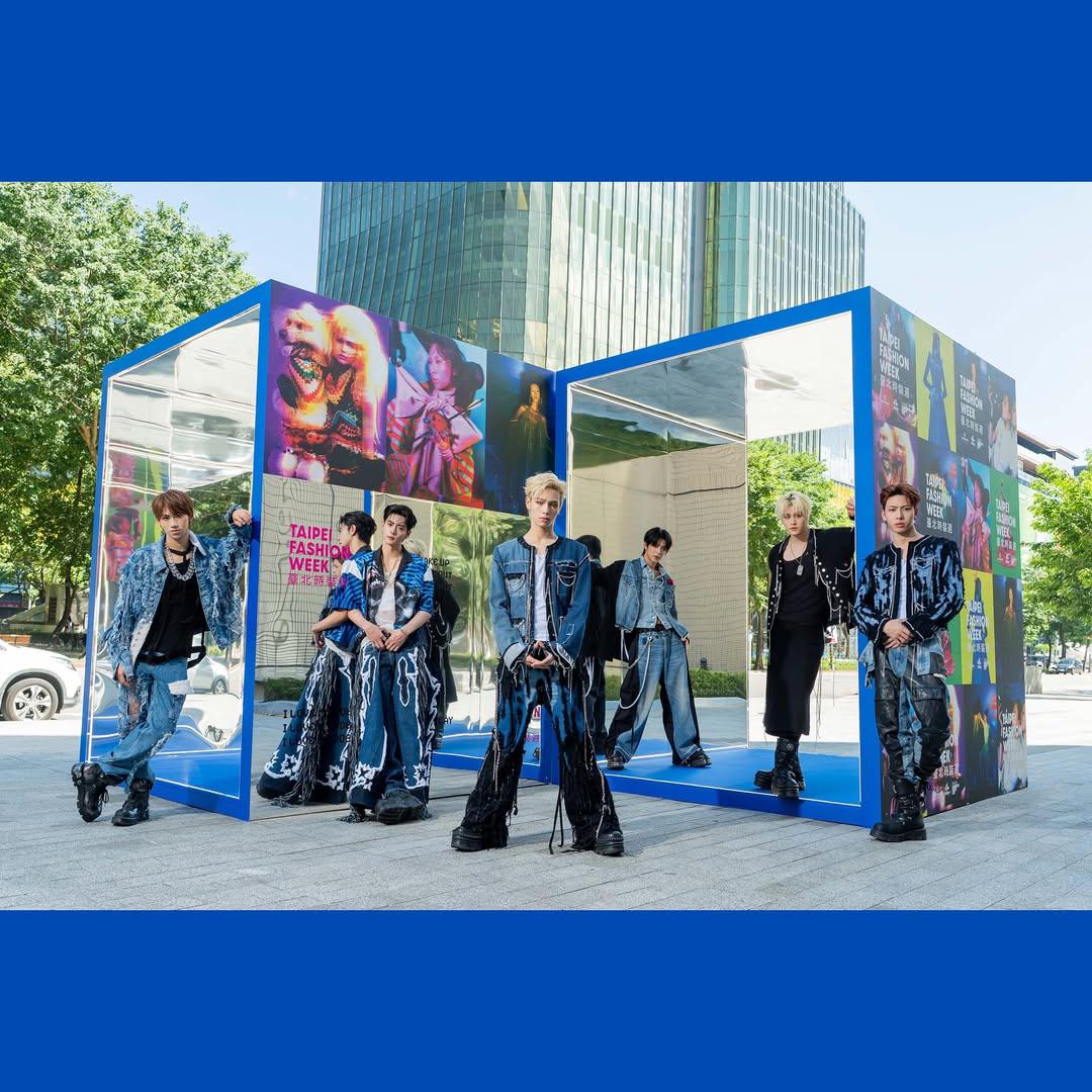 A moment captured by SEVENTOEIGHT's fan