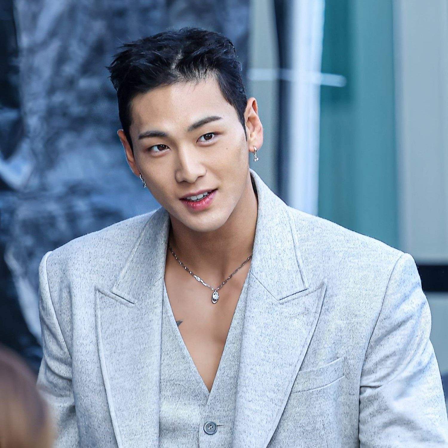 Foto aktivitas terbaru Baekho