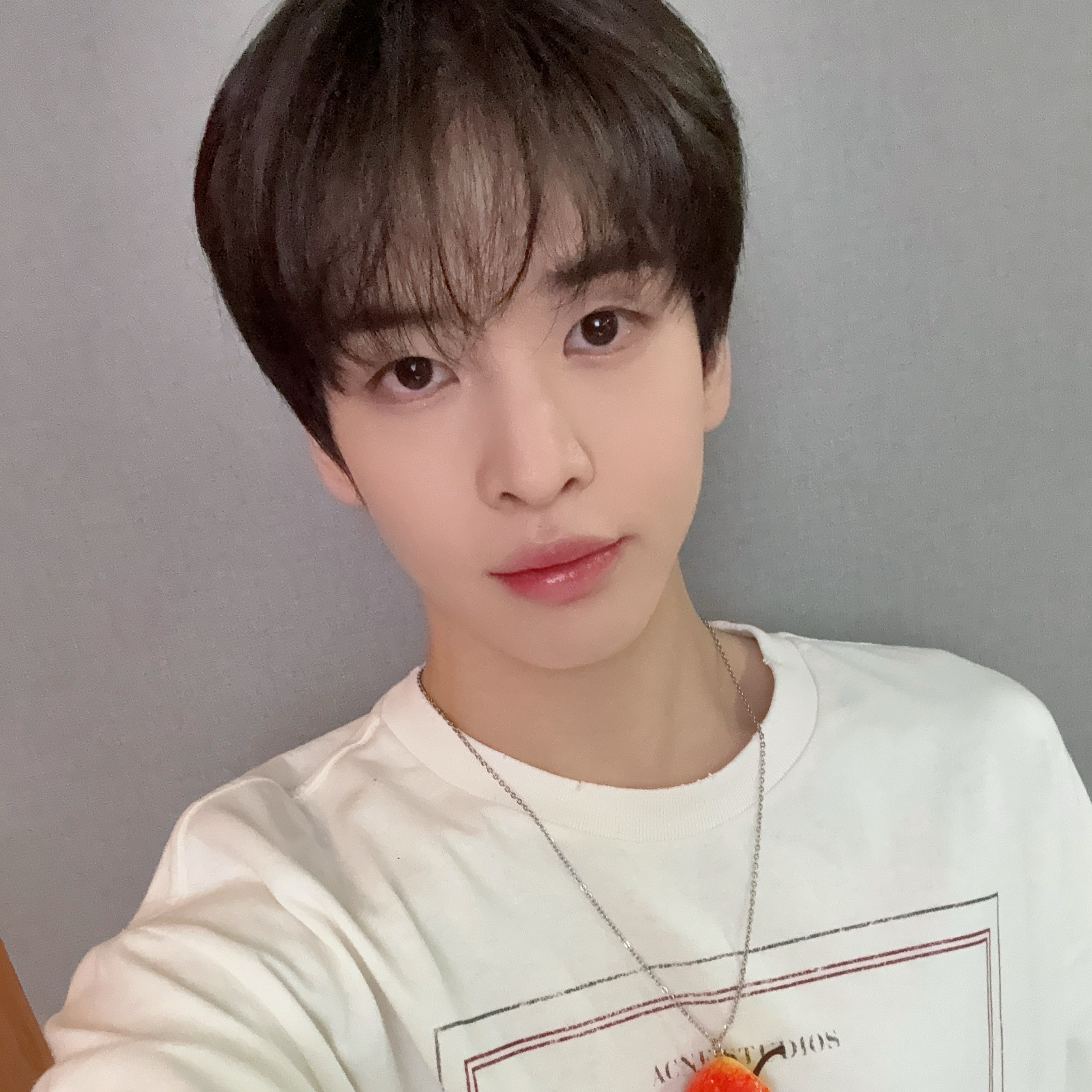 アレン (CRAVITY)の舞台裏ショット