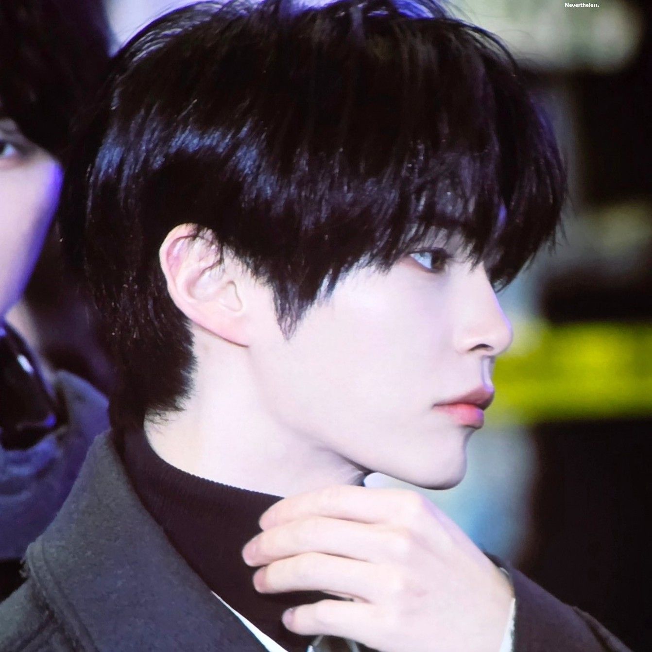 Recent activity shot of Sung Hanbin (ZEROBASEONE)