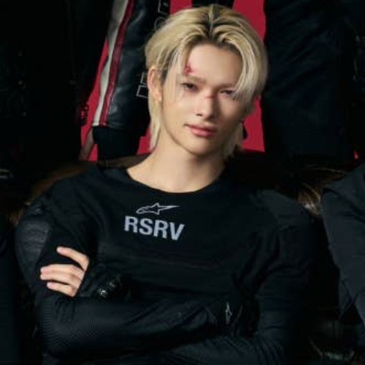 NI-KI (ENHYPEN)的最新照片