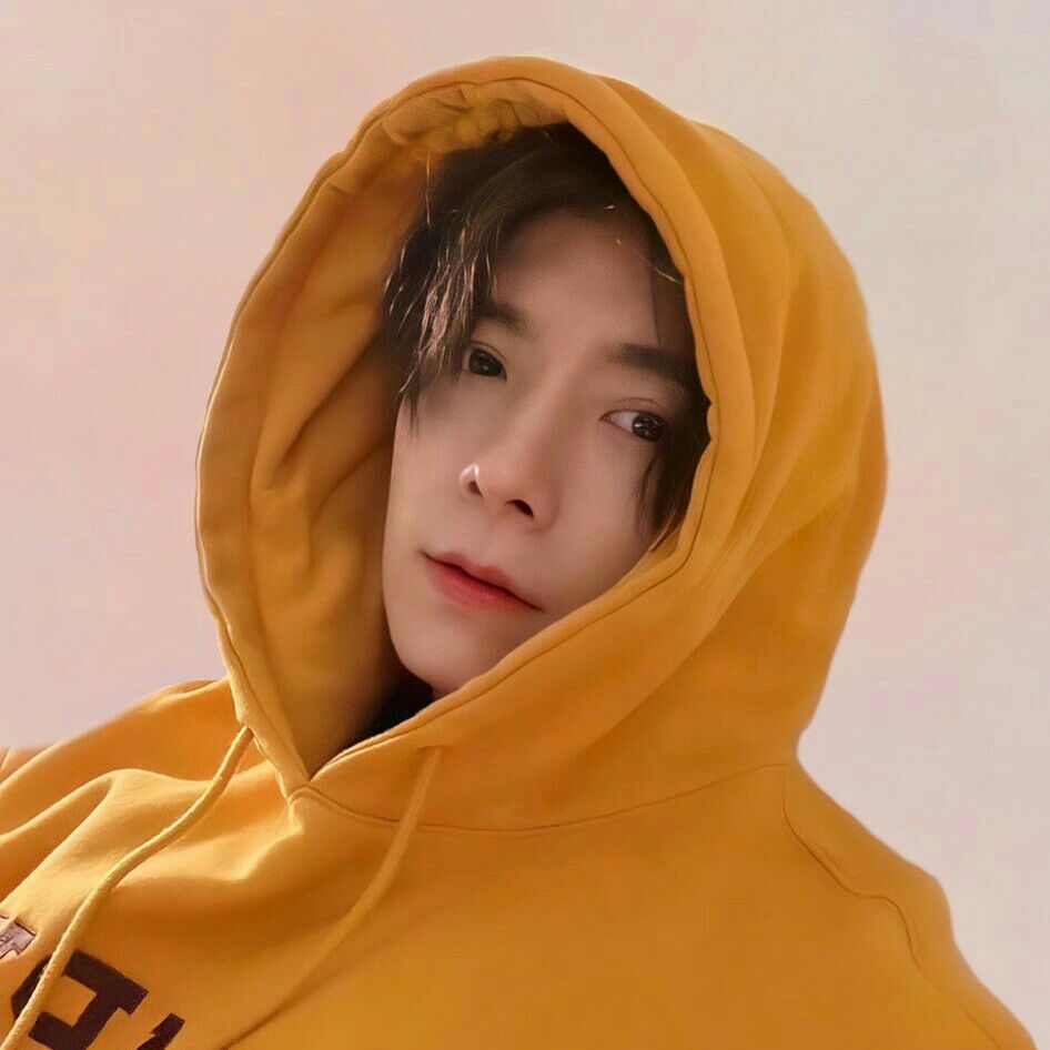 Latest photo of Donghae (Super Junior)