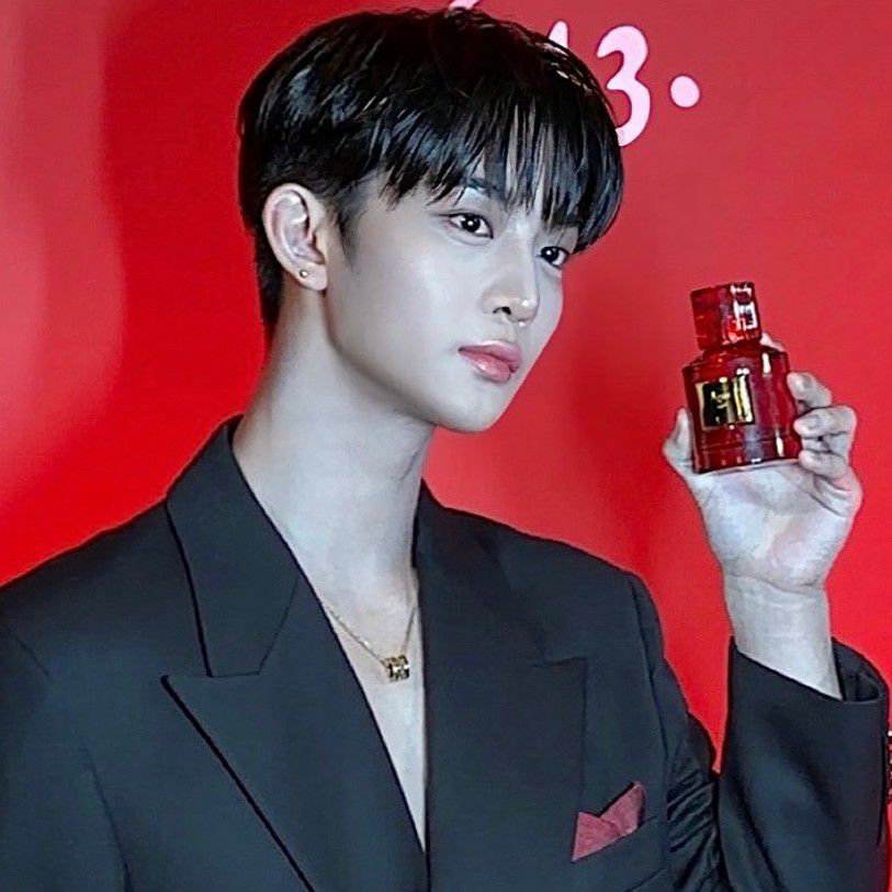 Latest photo of Bae Jinyoung