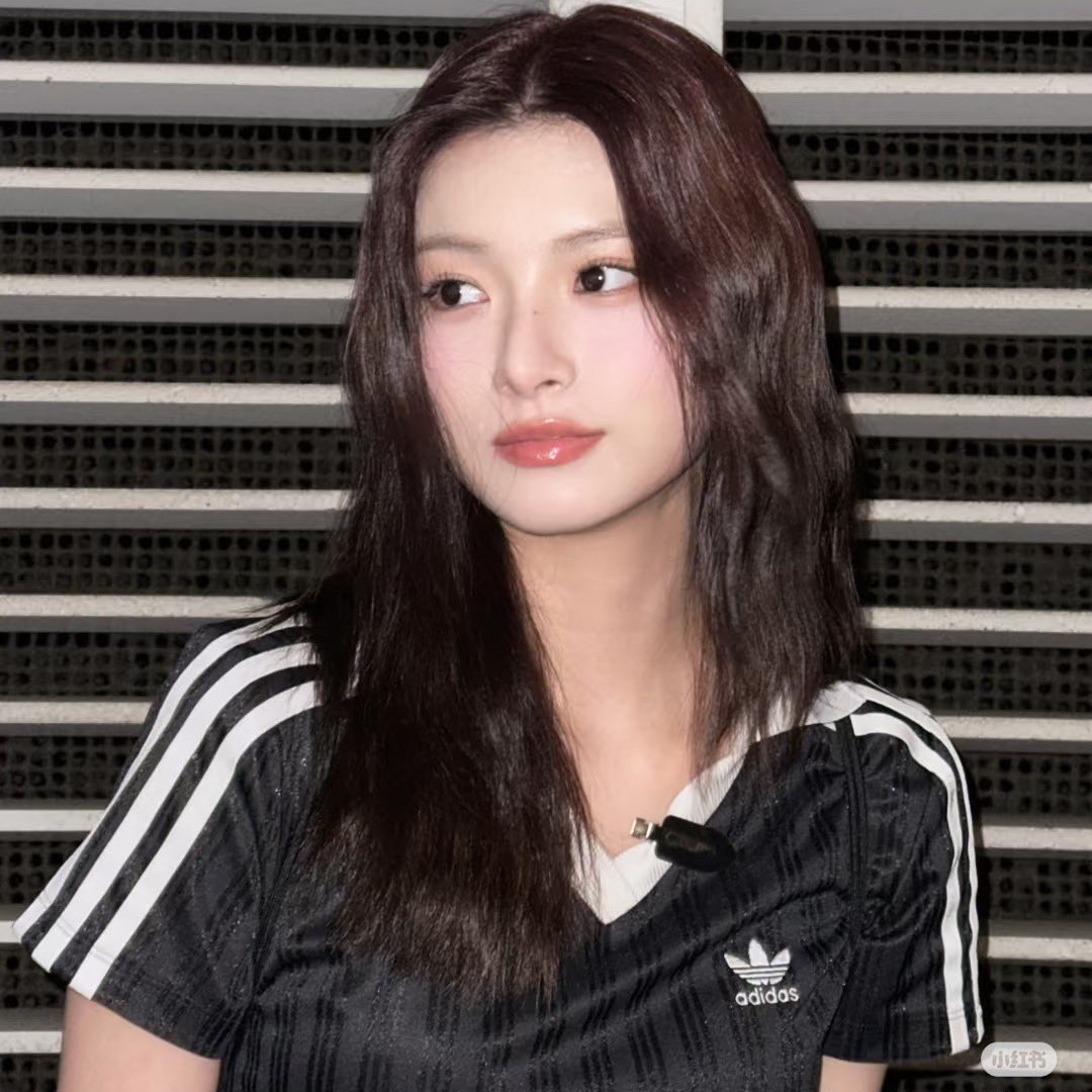 イロン (EVERGLOW)の最近の活動写真