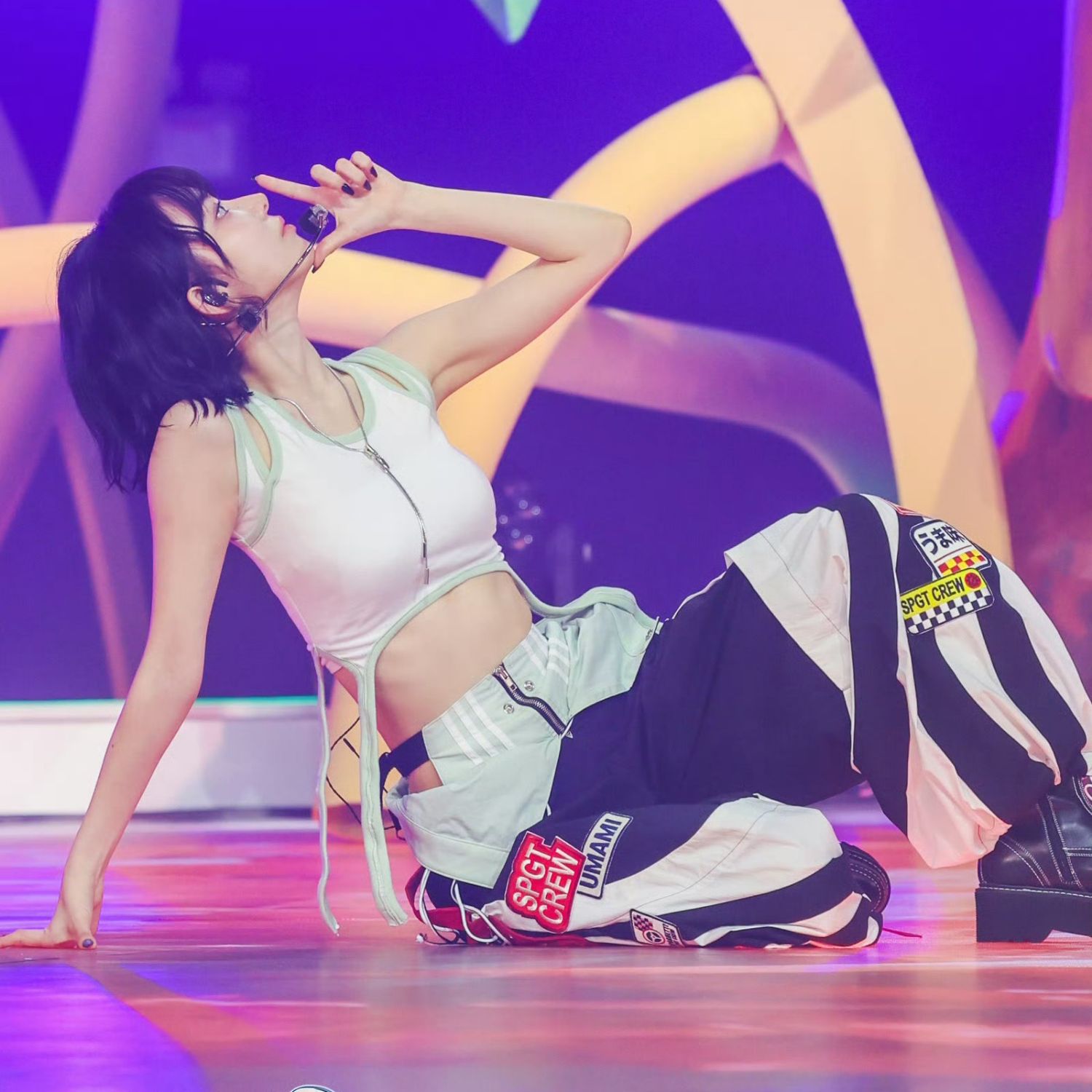 Latest photo of Sakura (LE SSERAFIM)