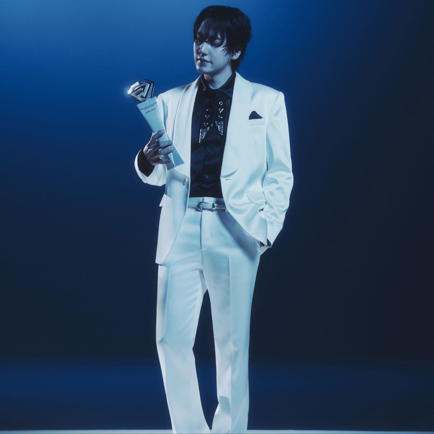 Behind-the-scenes cut of Kyuhyun (Super Junior)