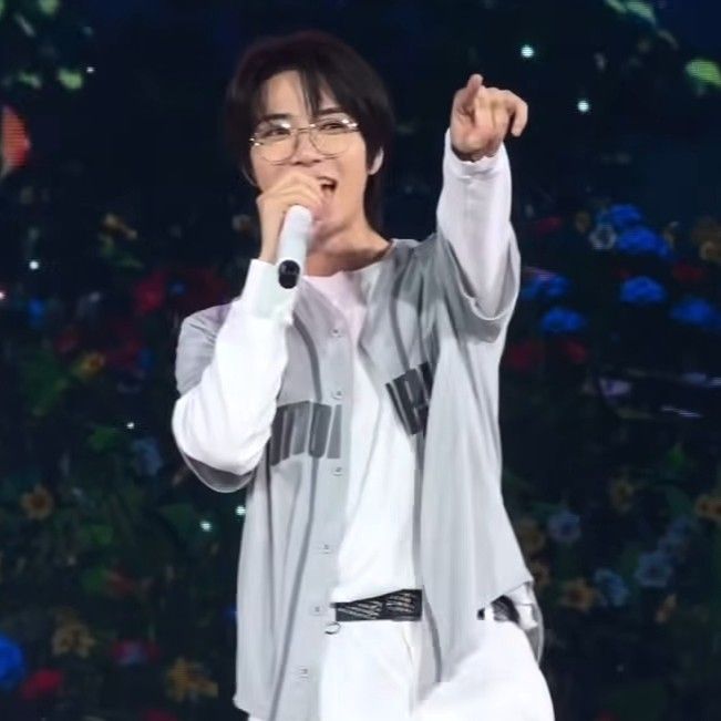 杋圭 (TOMORROW X TOGETHER)的幕後花絮