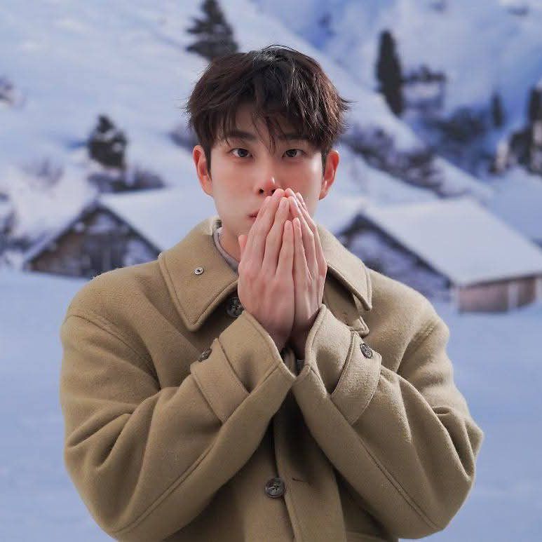 아스트로 최근 활동샷