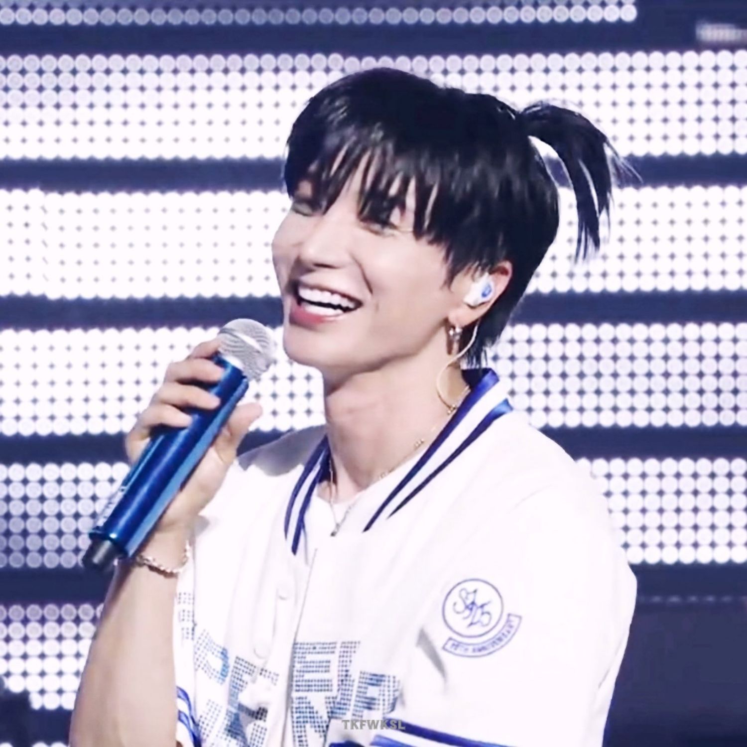 A moment captured by Leeteuk (Super Junior)'s fan