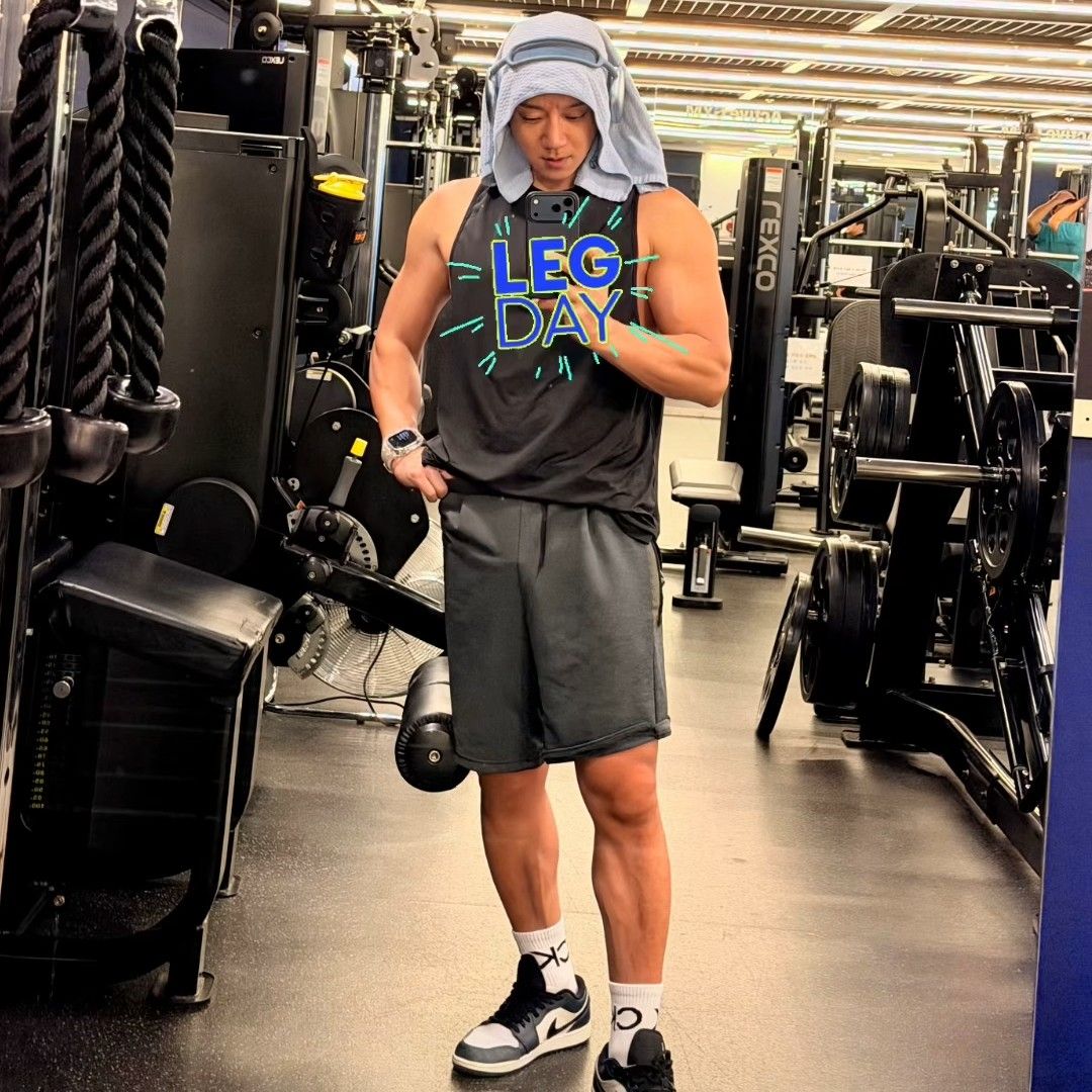 Recent activity shot of Hwang Chiyeol