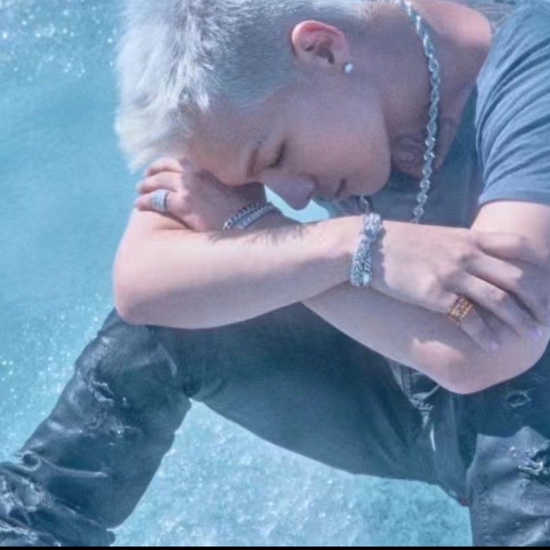 Recent activity shot of Taeyang (BIGBANG)