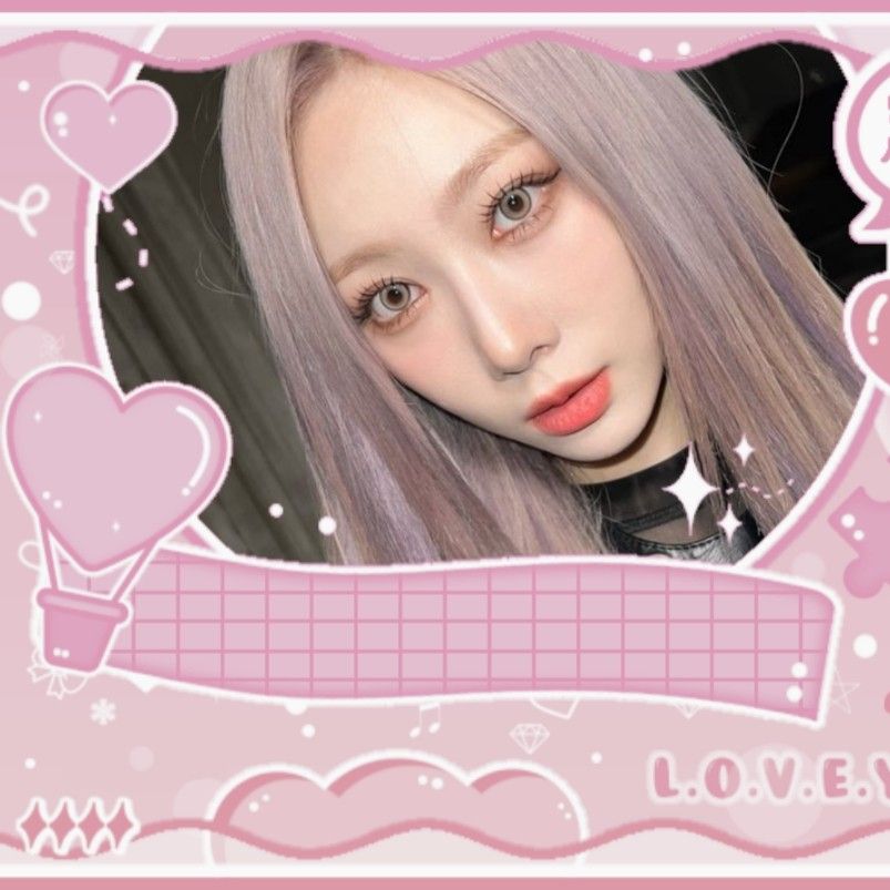 A moment captured by Handong (DREAMCATCHER)'s fan