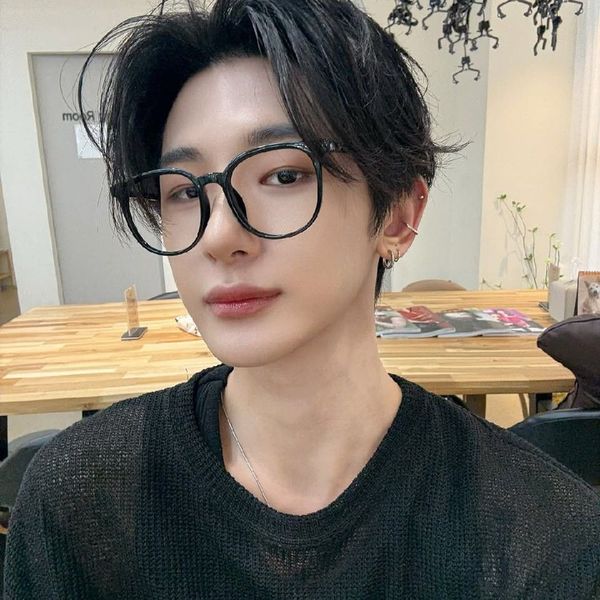 투표로 선정된 유준원의 인기 프로필 이미지