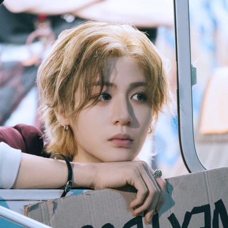 Latest photo of Leehan (BOYNEXTDOOR)
