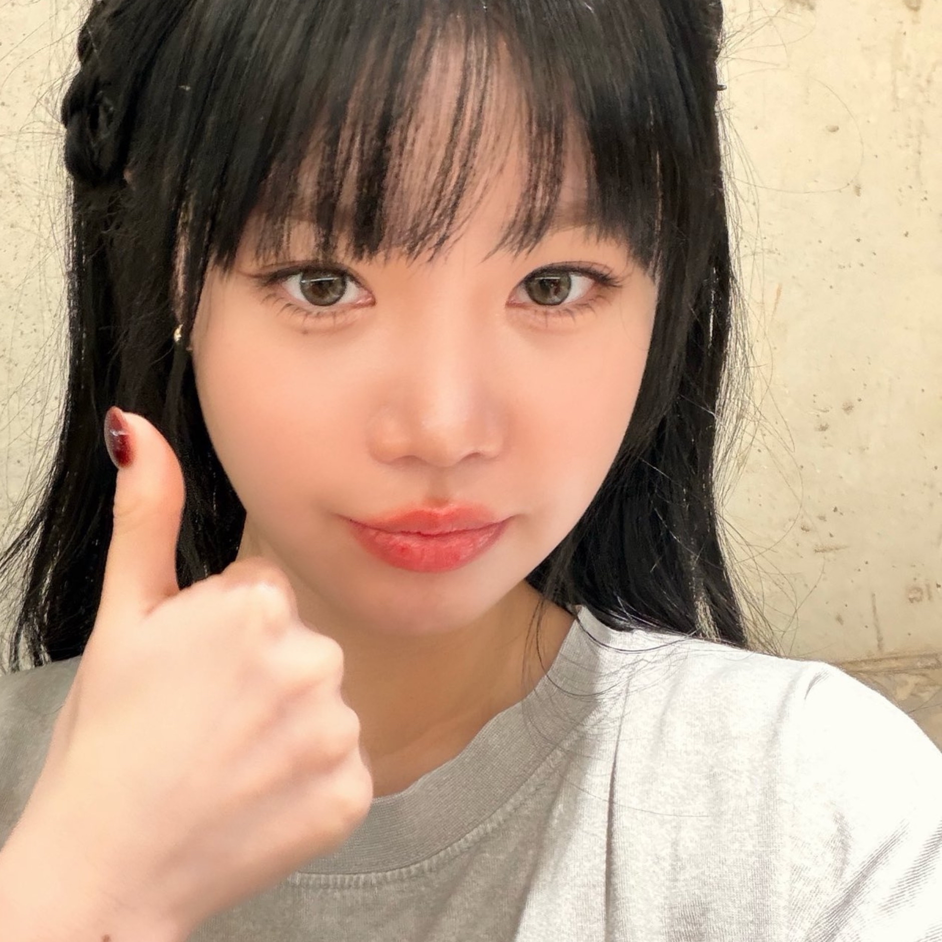 A moment captured by Soojin's fan