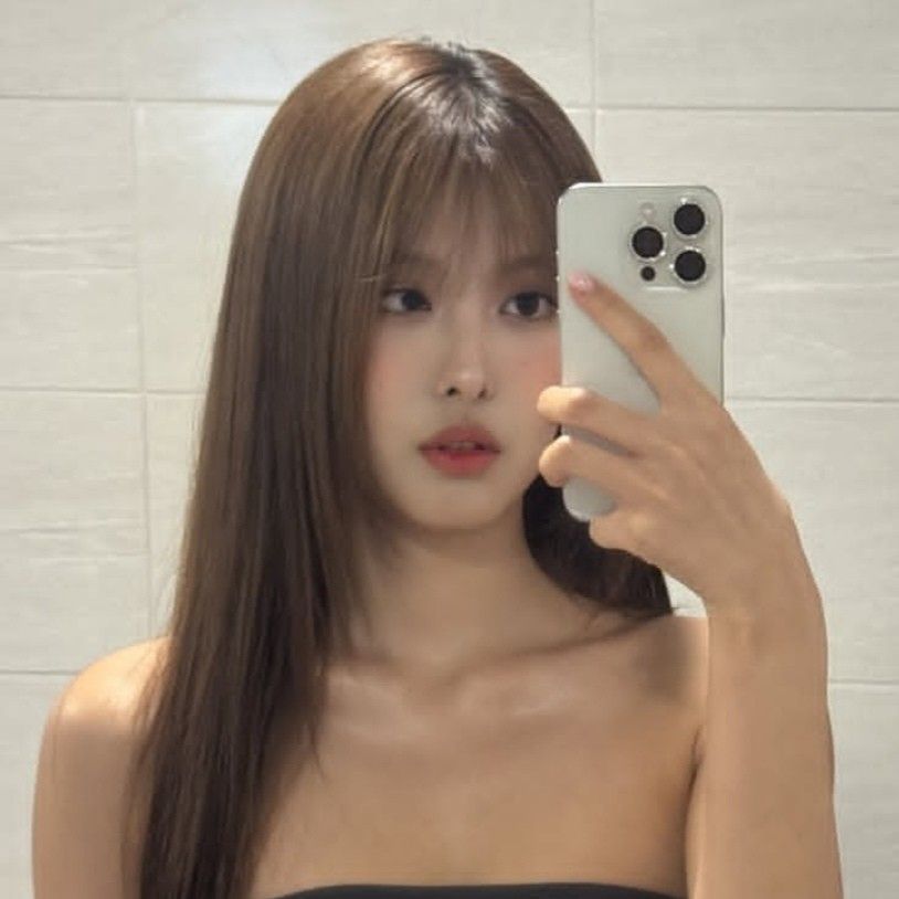 Latest photo of MOMOLAND