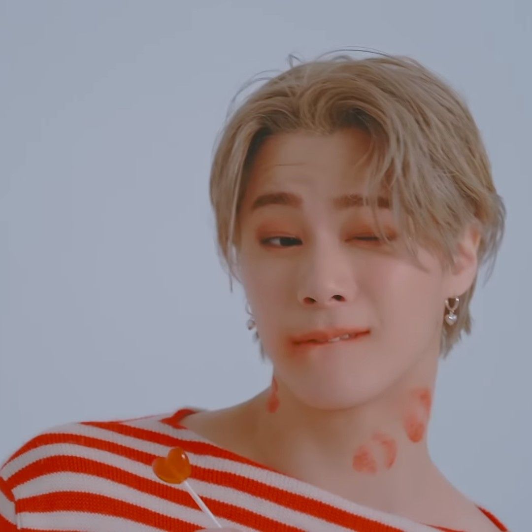 Behind-the-scenes cut of Moonbin (ASTRO)