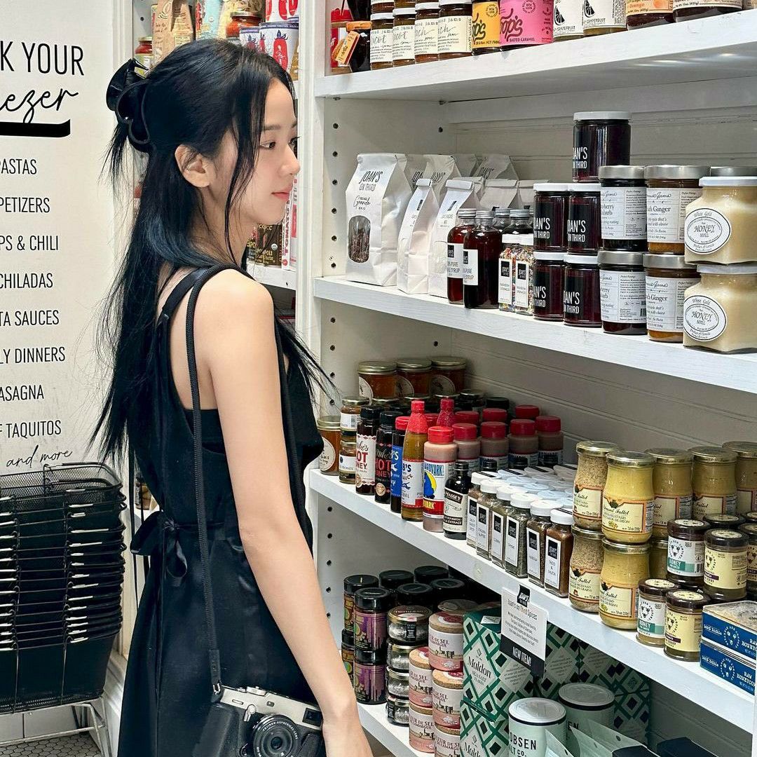 A moment captured by Jisoo (BLACKPINK)'s fan