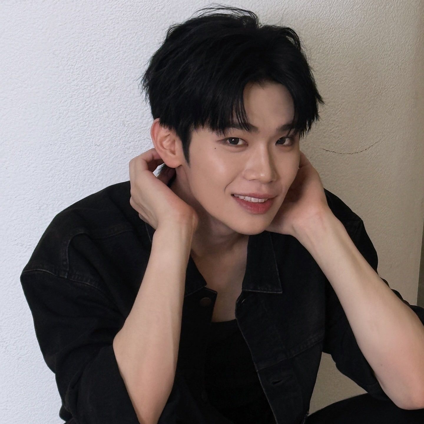 Latest photo of Kim Taerae (ZEROBASEONE)