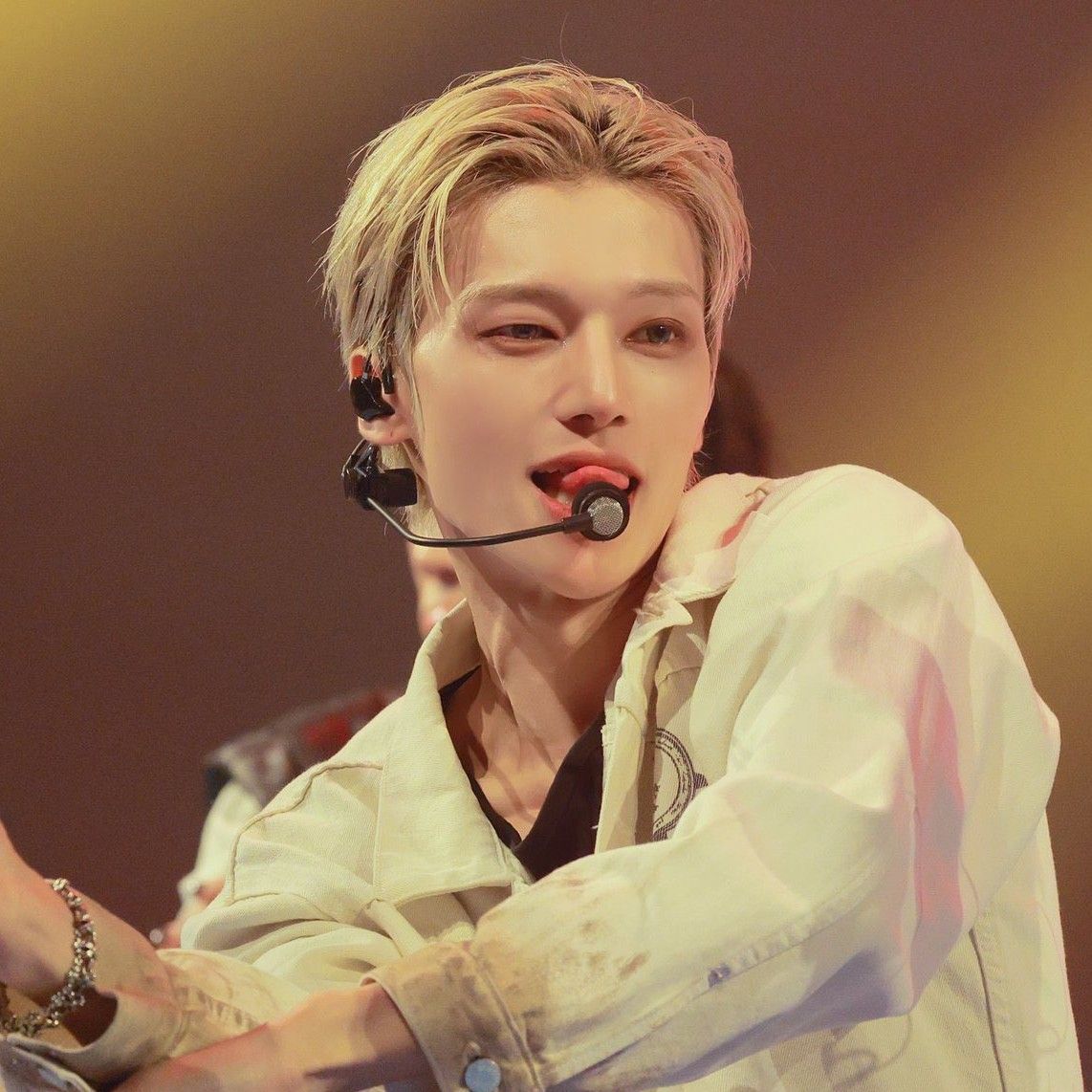 Behind-the-scenes cut of Wooyoung (ATEEZ)