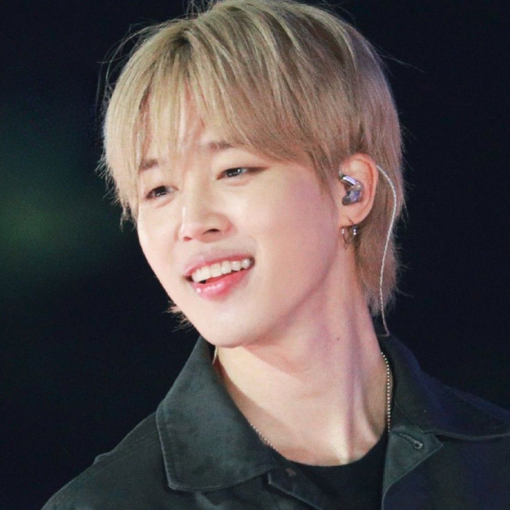 Momen yang diabadikan oleh penggemar Jimin (BTS)