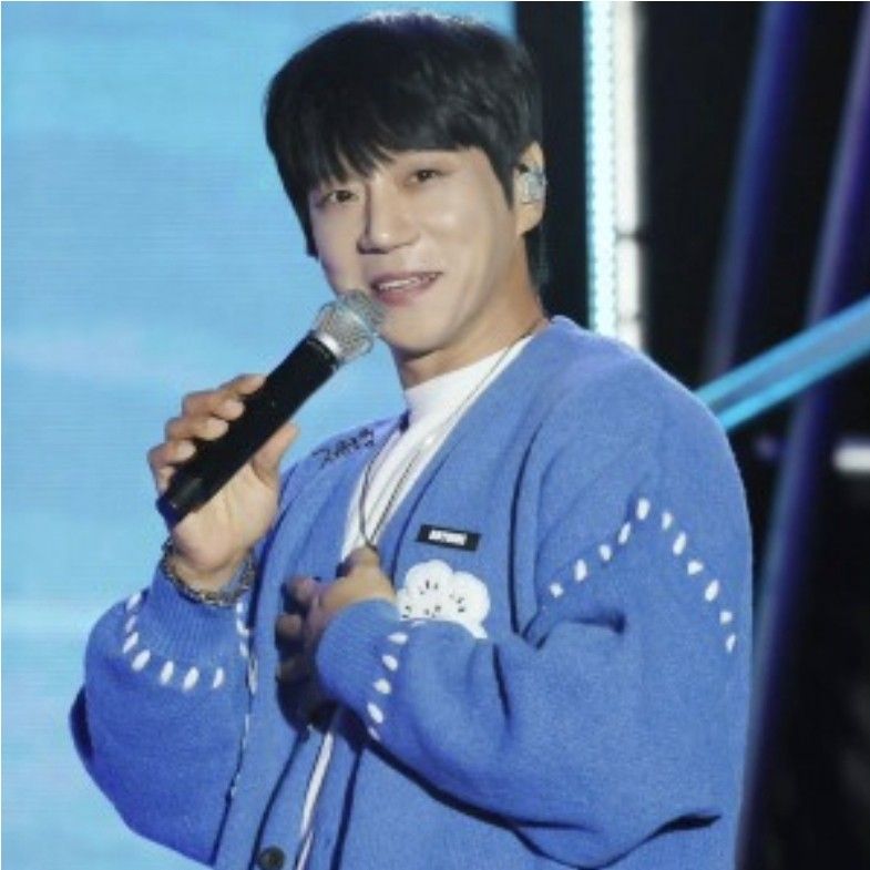 Latest photo of Hwang Chiyeol