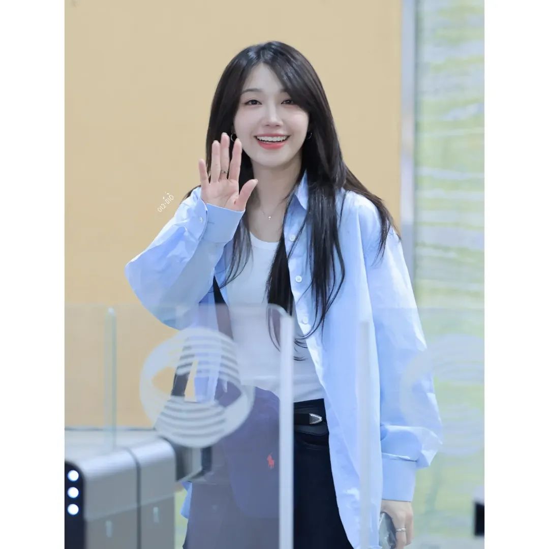 Behind-the-scenes cut of Jeong Eunji (Apink)