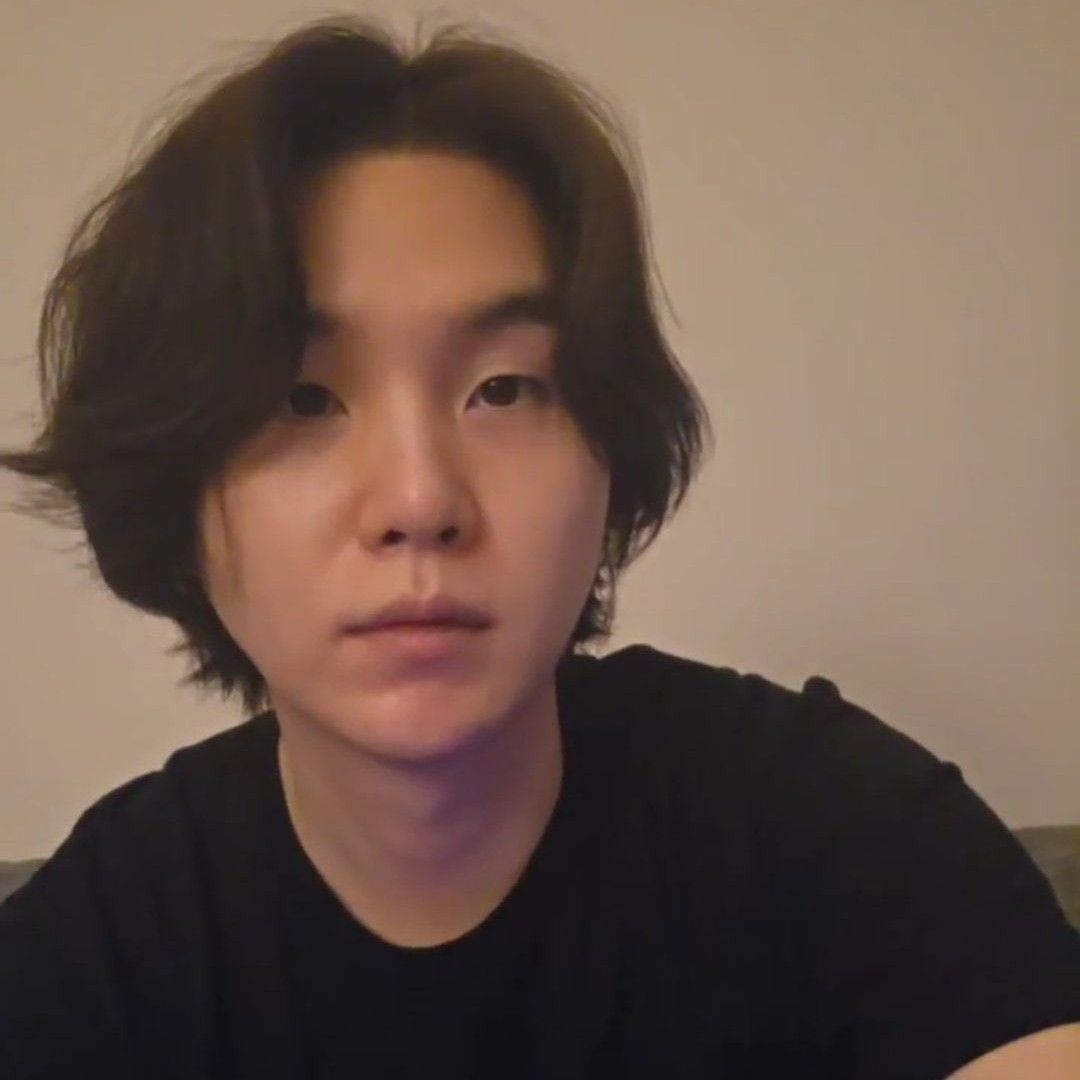 SUGA (BTS)の最新写真