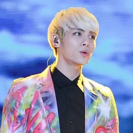 Latest photo of Jonghyun (SHINee)