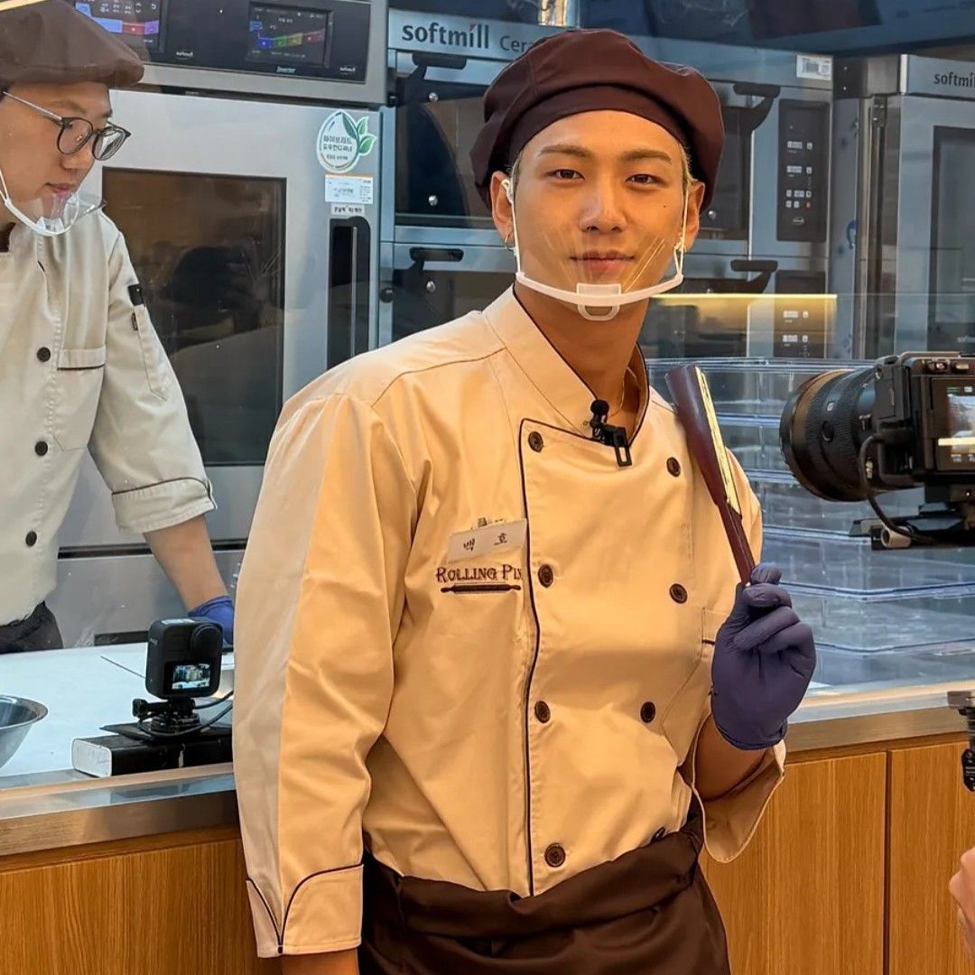 Latest photo of Baekho
