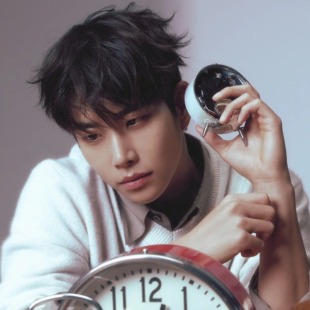 A moment captured by MJ (ASTRO)'s fan