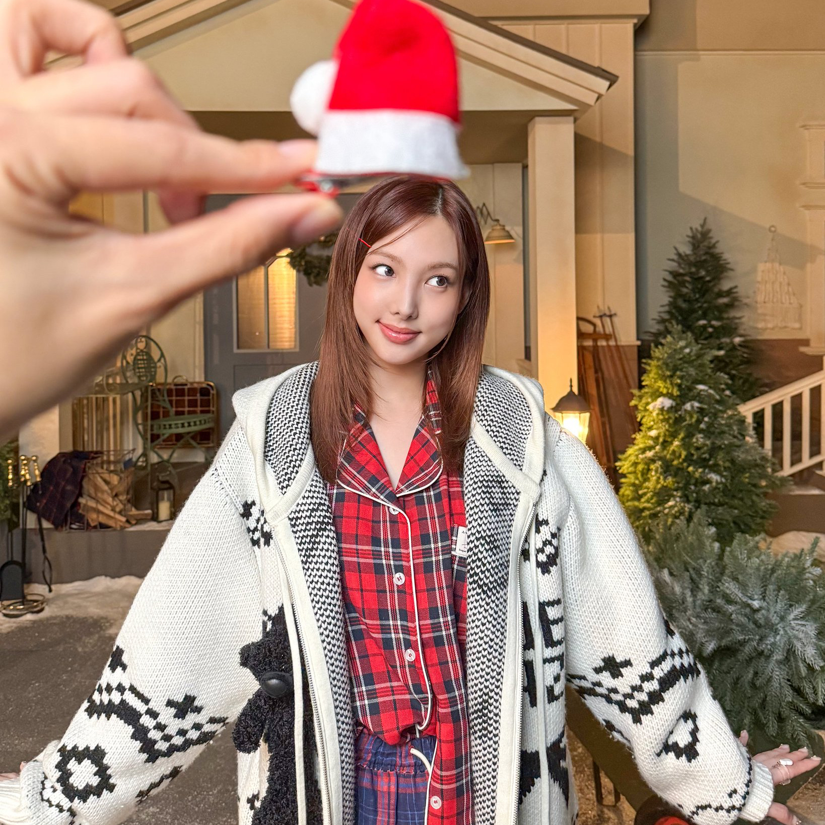 A moment captured by Nayeon (TWICE)'s fan