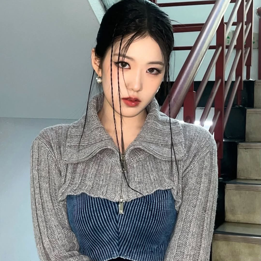 A moment captured by Yoon Jiyoon (izna)'s fan