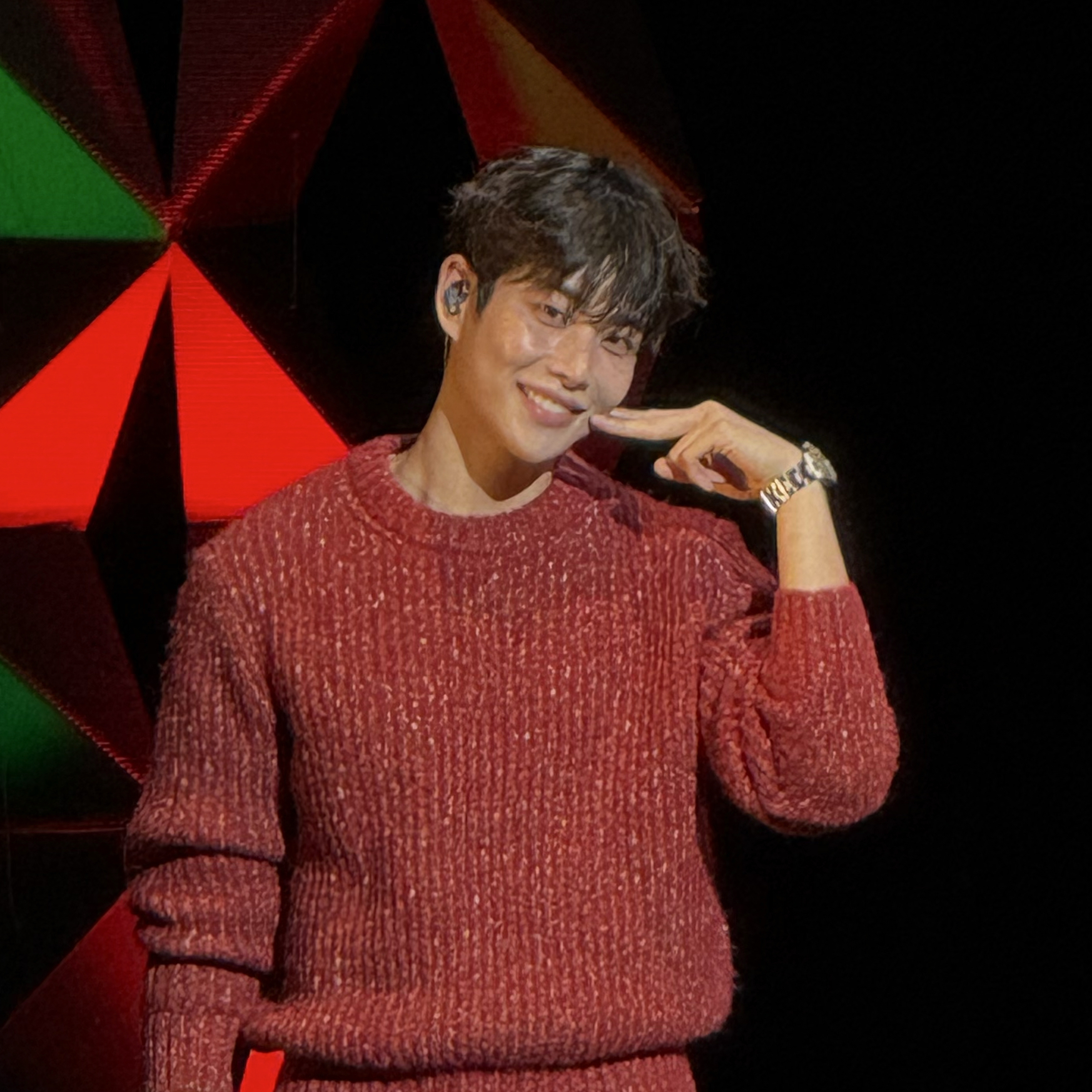 아스트로의 최신 사진