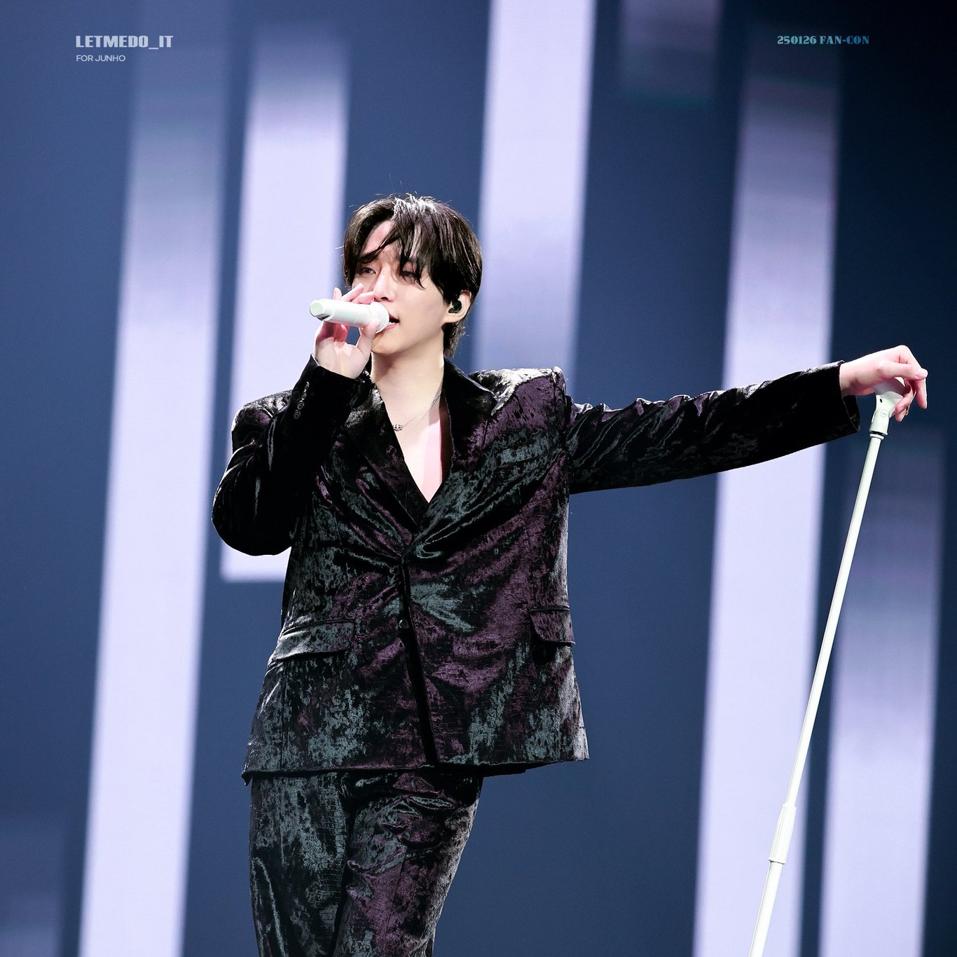 A moment captured by Junho (2PM)'s fan