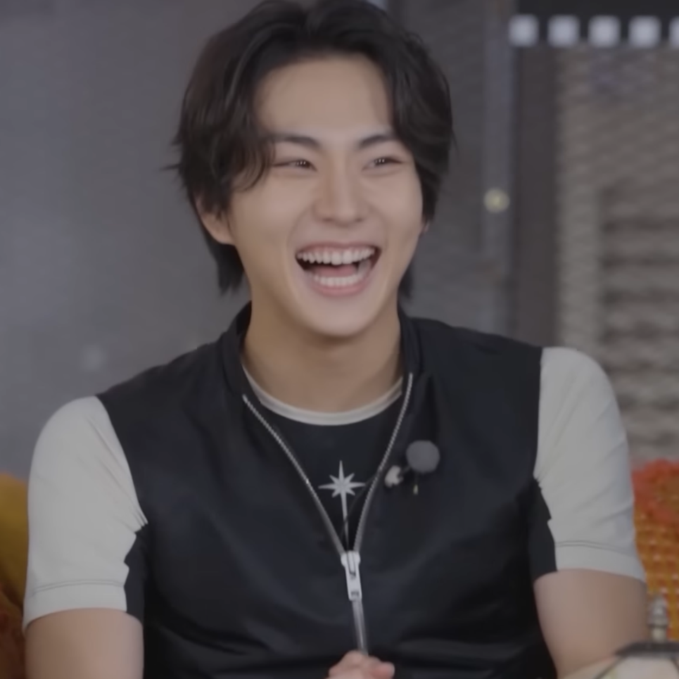 A moment captured by Jungwon (ENHYPEN)'s fan