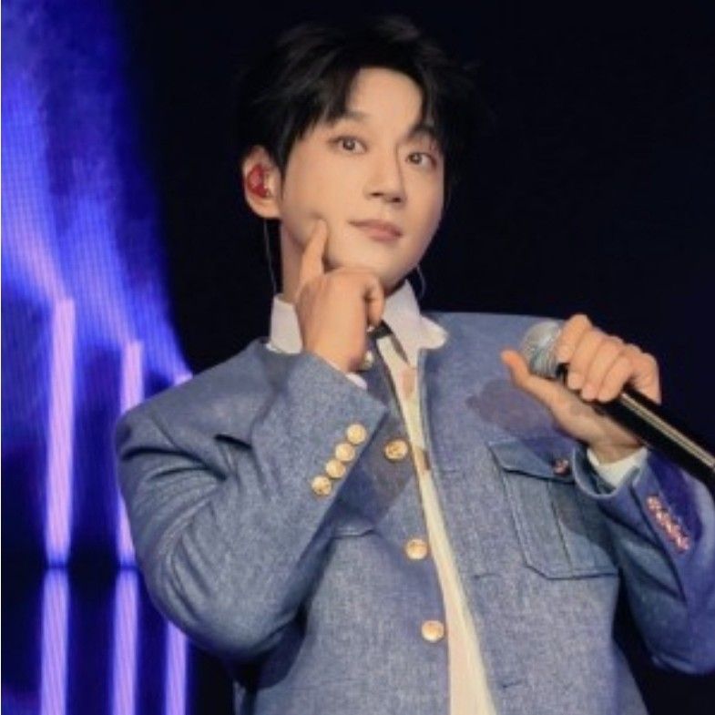 Behind-the-scenes cut of Hwang Chiyeol