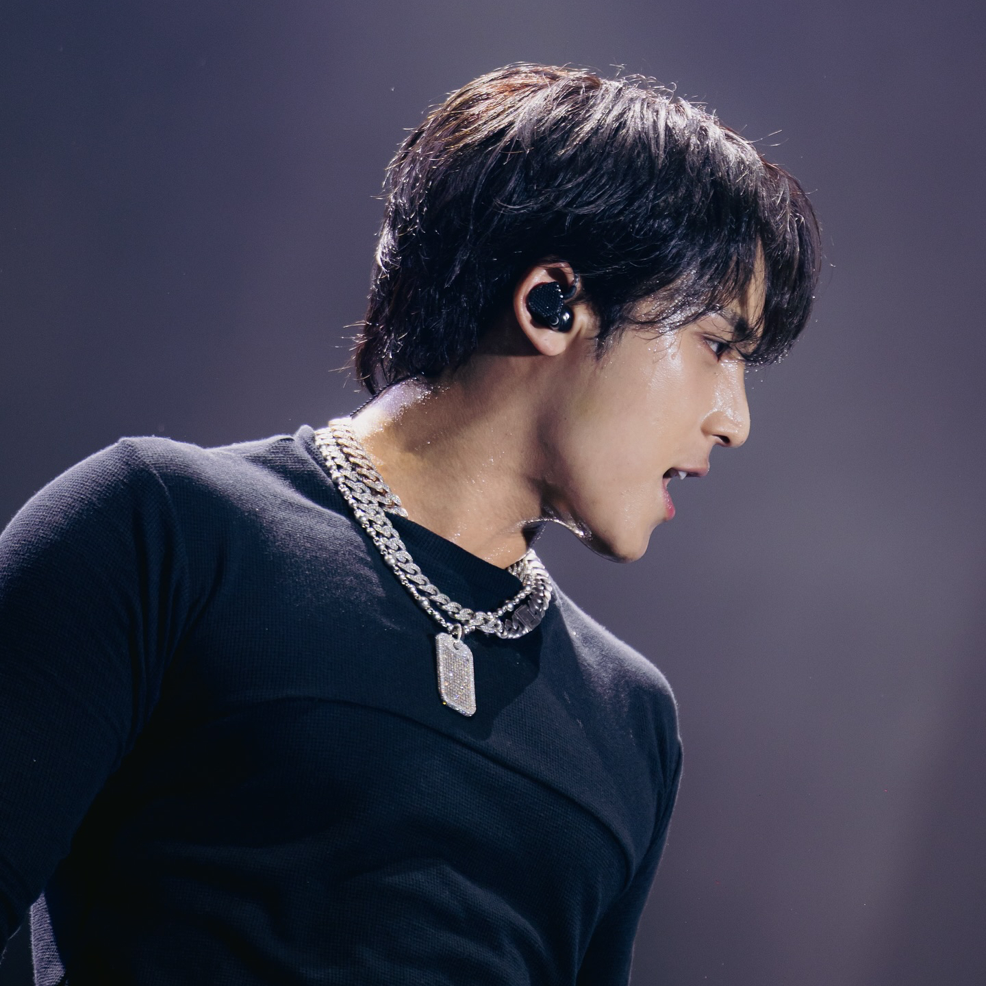 A moment captured by Mingyu (SEVENTEEN)'s fan